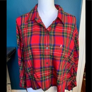 NWT Levi’s red plaid cropped button down shirt
